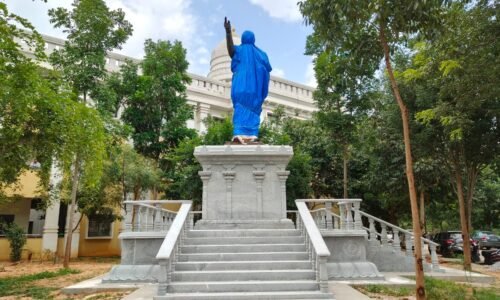 ಆಹಾರ ಸಚಿವರ ಕ್ಷೇತ್ರದಲ್ಲಿ ಅನಾವರಣಗೊಳ್ಳದ ಅಂಬೇಡ್ಕರ್ ಪ್ರತಿಮೆ!